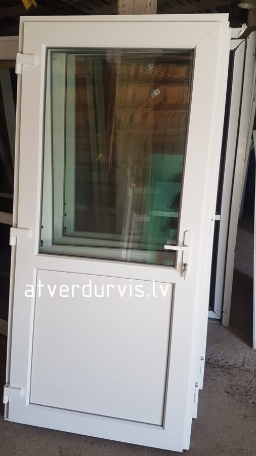 PVC durvis Baltas ar dalījumu stikls/pildiņš