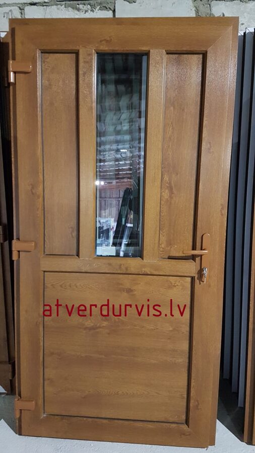 PVC durvis Zelta Ozols ar dalījumu un stikla ielaidumu